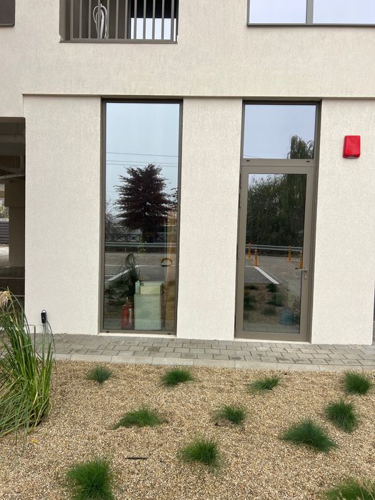 Spatiu comercial de închiriat in Otopeni ( str. 1 Mai nr.37 )