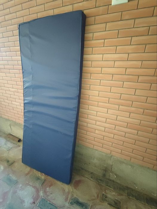 Matrass va kravat