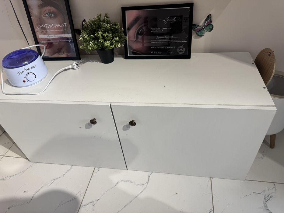 Продам мебель для отдела вещей