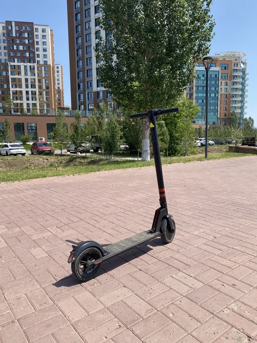 Электросамокат почти новый