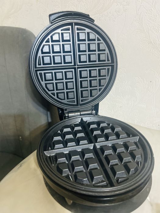 Продам вафельницу