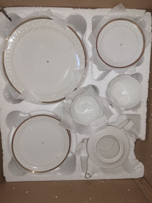 Продам новый сервиз срочно