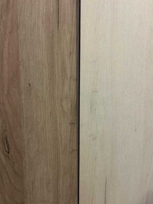 Трикрилен гардероб и скрин – екрю/светлокафяви, леко винтидж