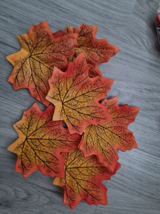 300 frunza decorative