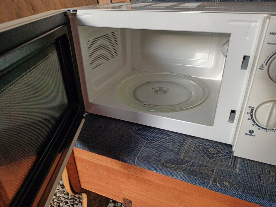 Продам микроволновую печь