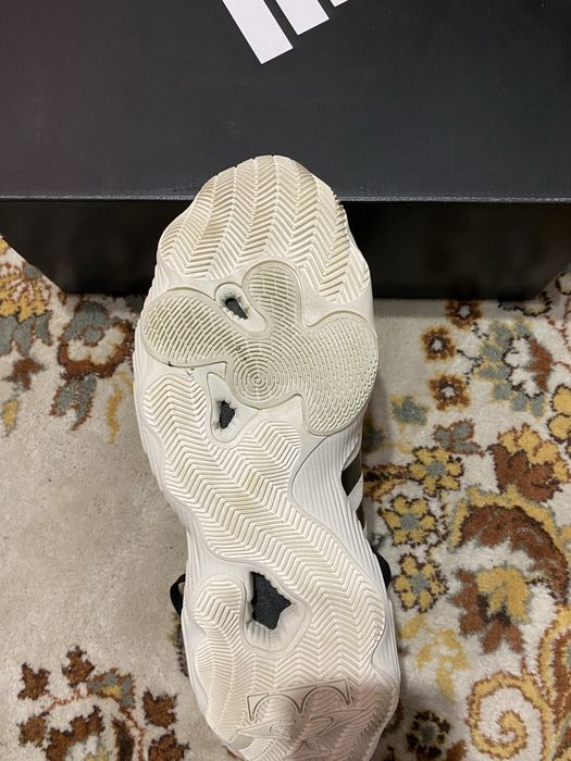 Adidas Trae Young 3 “Stormtrooper”