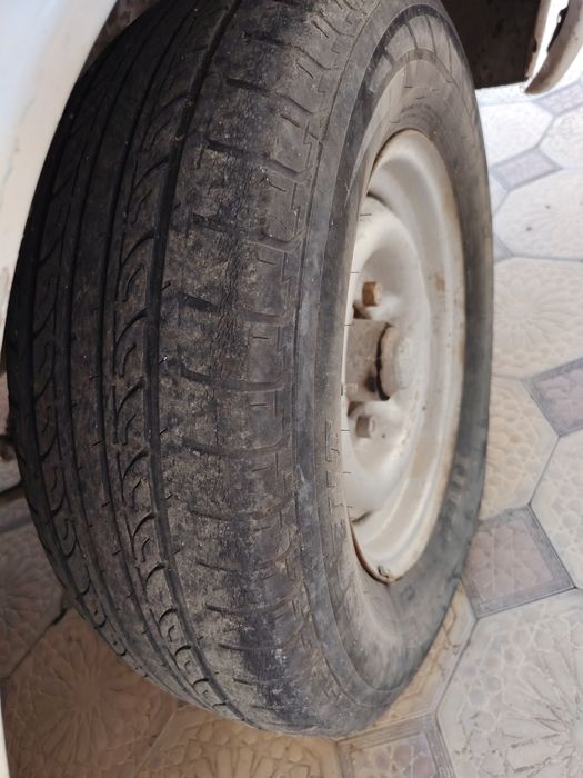 Volga pikap sotiladi 1981 yili