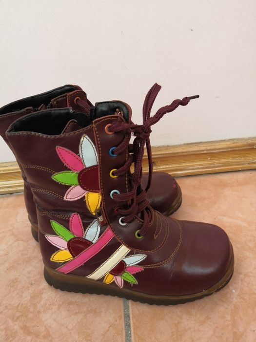 Продам обувь размер 37-38