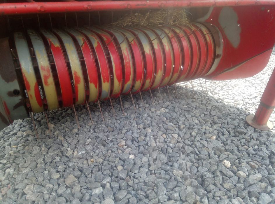 Пресс подборщик AROBALE 1215