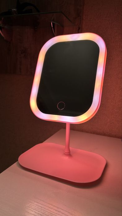 Продам сенсорное зеркало.Новое.