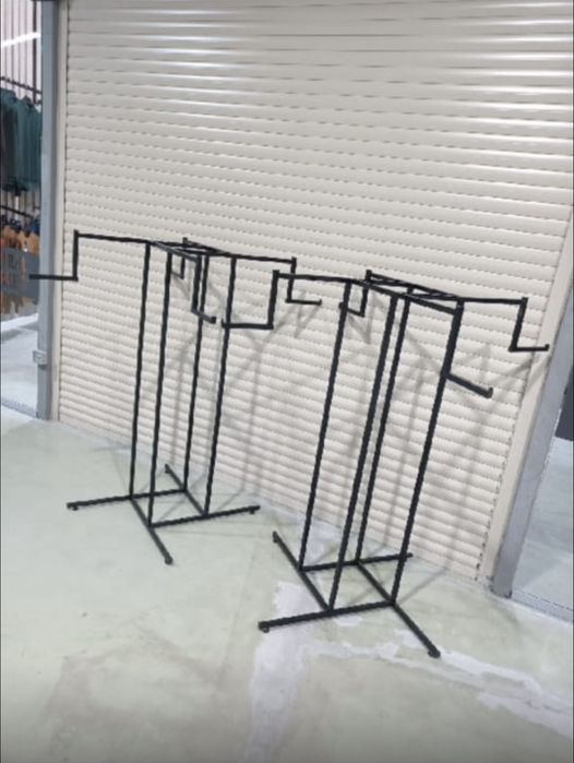 Торговое оборудование рейл для одежды