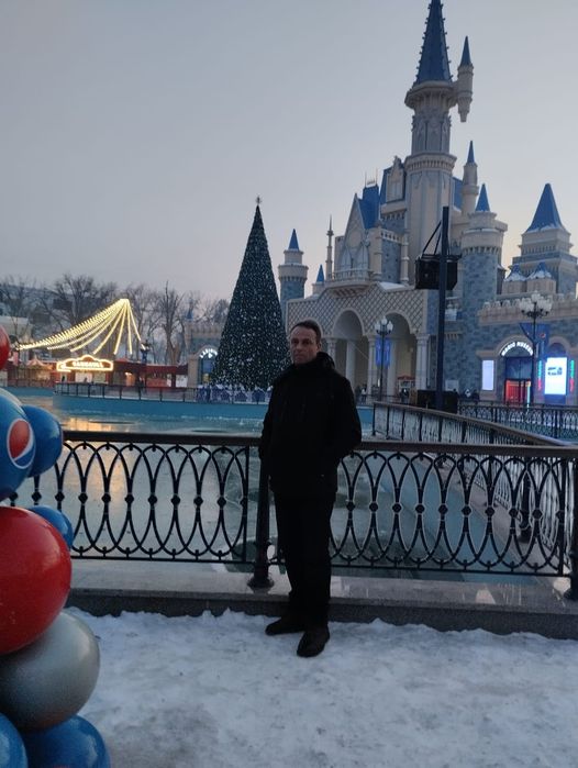 Поклейка Клеем обои