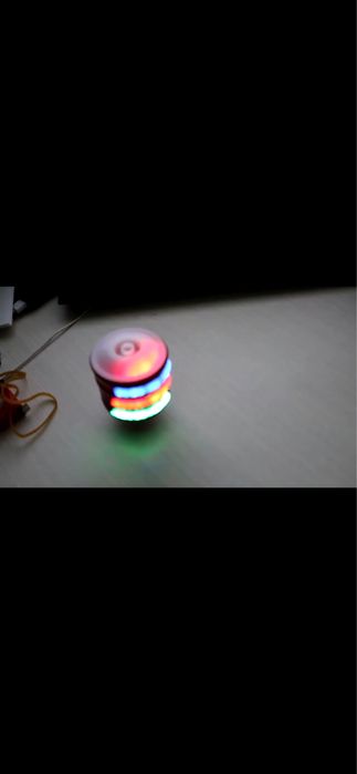 LED gyro spinner