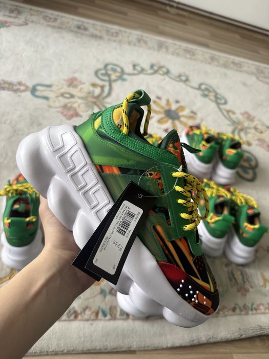 Versace Chain Reaction