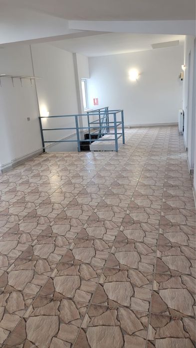 Inchiriez spatiu comercial Stradal open space 130mp sector 5 renovat !