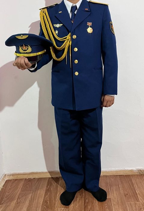 Военная парадная форма