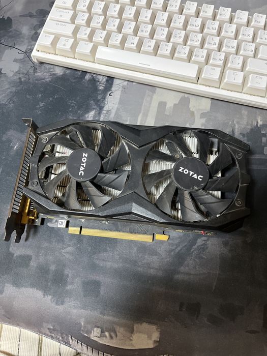 Видеокарта 1050 ti