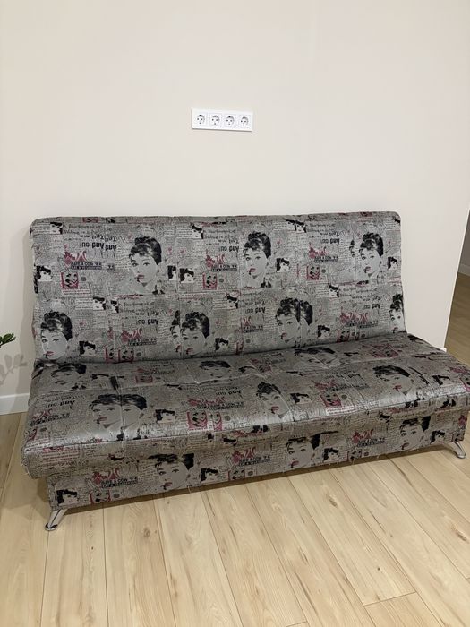 Продам диван книжка