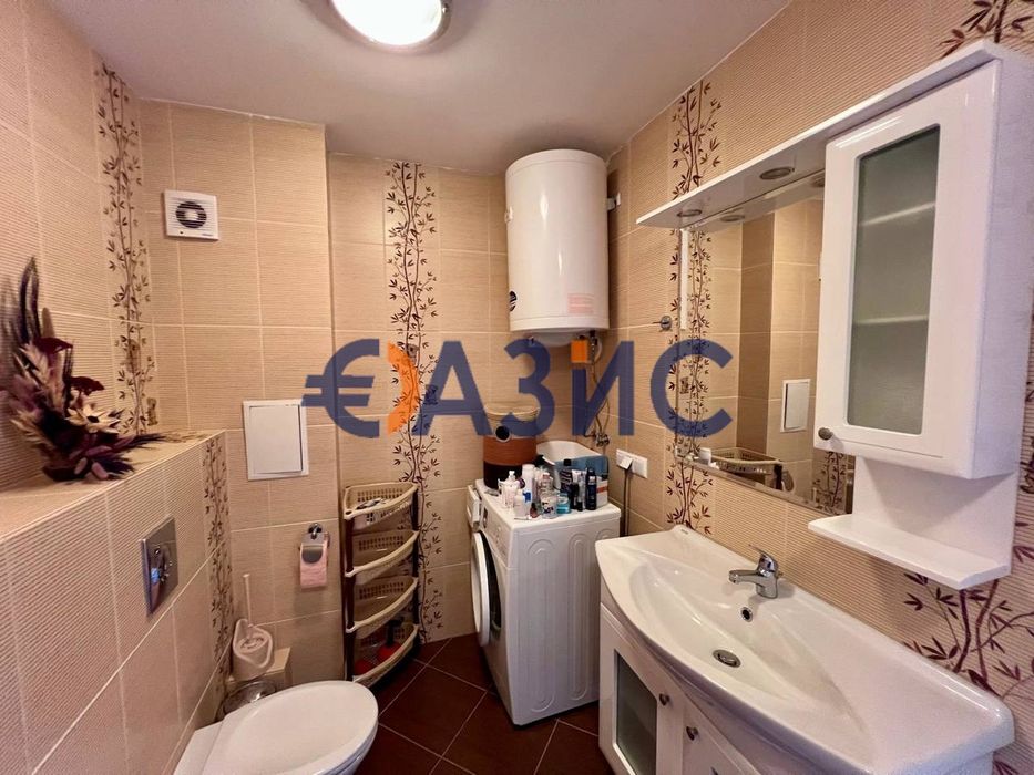 Продава се Двустаен апартамент в к.к. Слънчев бряг - 83 кв.м за 590 €/кв.м - Снимка #8