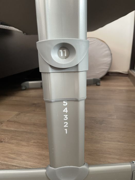 Продам манеж Joie