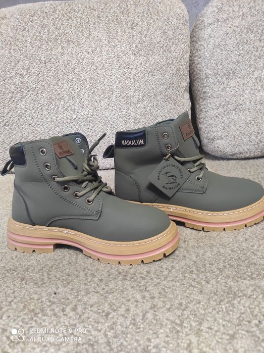 Продам ботинки демисезонные р 39