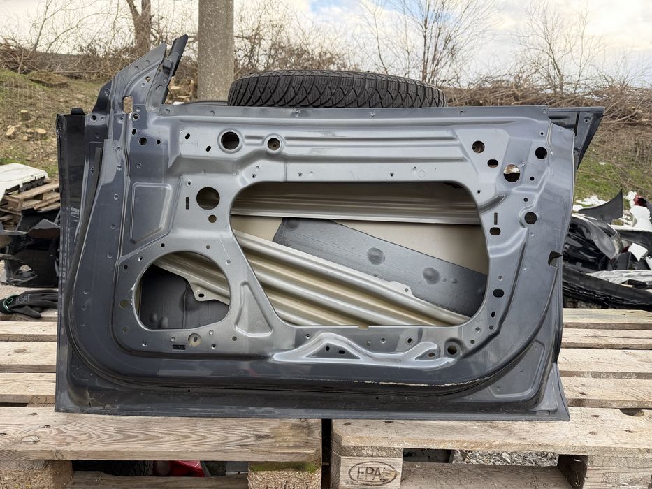 Врата Tesla Model 3