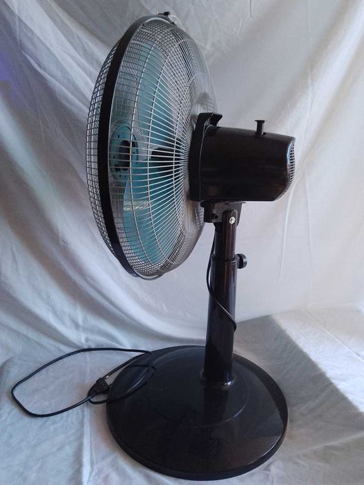 Ventilator Classic Rowenta VU1950F0 3 trepte viteza grila de protectie