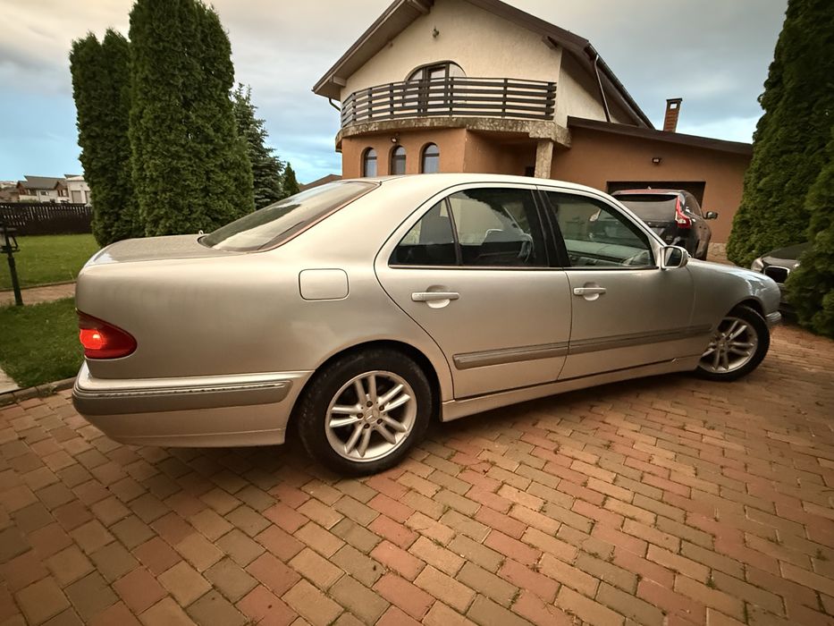 Mercedes Benz w210 E 220* 143cp* 1999!!!