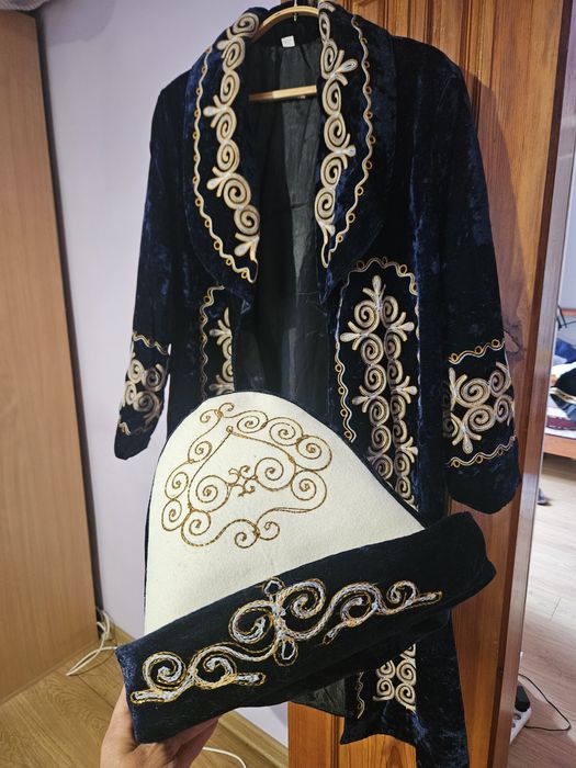 Национальные костюмы