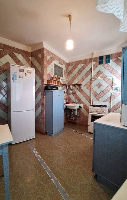 Продаётся квартира Юнусабад 15кв 4/5/5