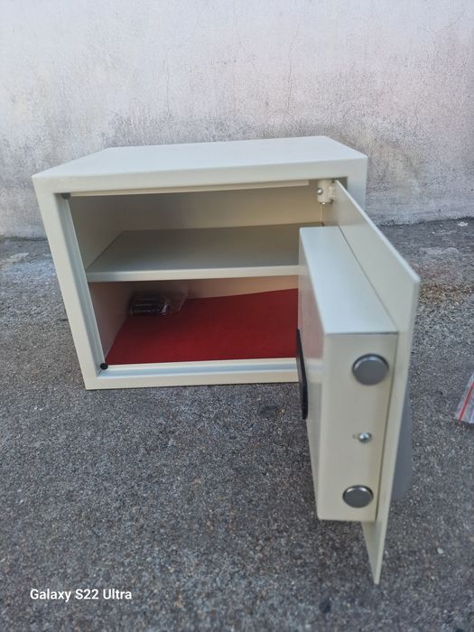 Seif metalic 30 cm