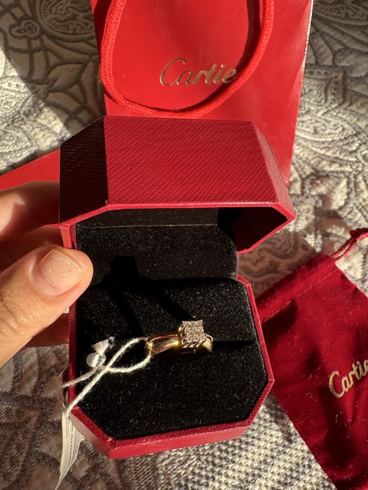 Золотое кольцо продам