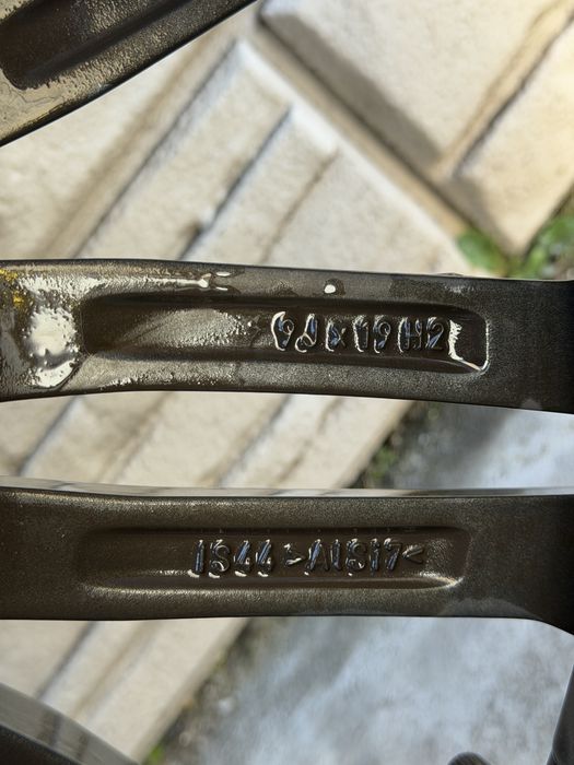 Оригинални джанти BMW G30 M-SPORT 19 с гуми