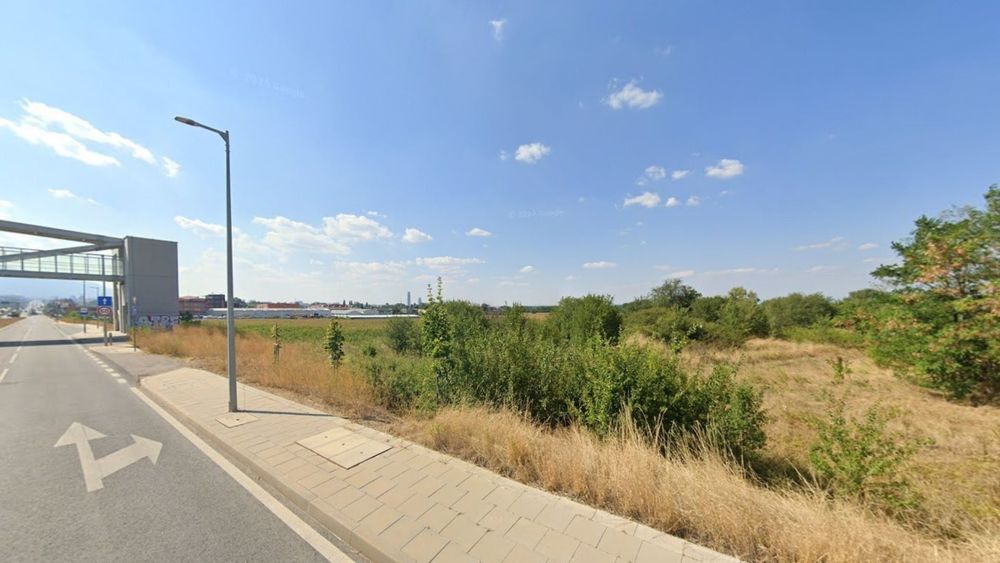 Парцел с 50 метра лице на Околовръстен път - гр. София