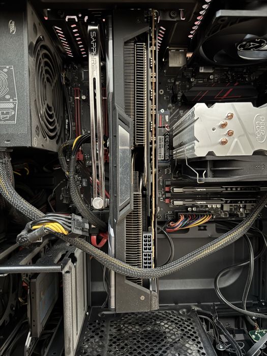 Radeon RX Vega 56 Sapphire Nitro+ 8GB видеокарта