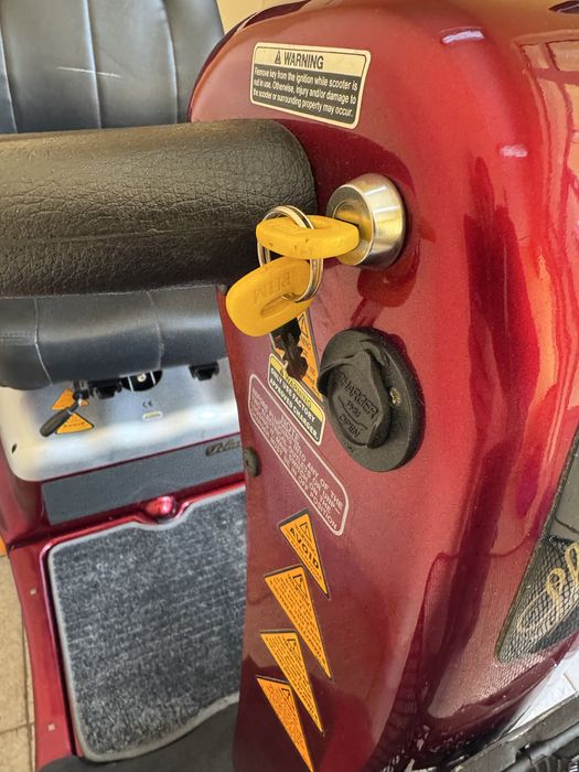 Акумулаторен скутер с гаранция