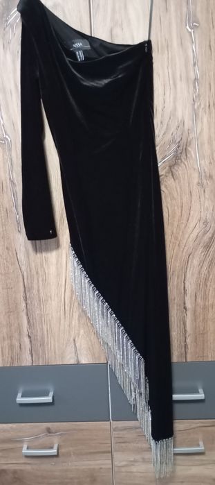 Rochie eleganta lunga spartă pe picior de la NISSA  mărimea 36  văr