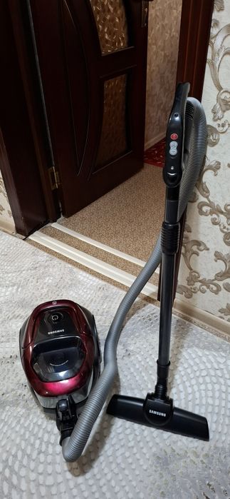 Samsung Пылесос SC18M31AOHP