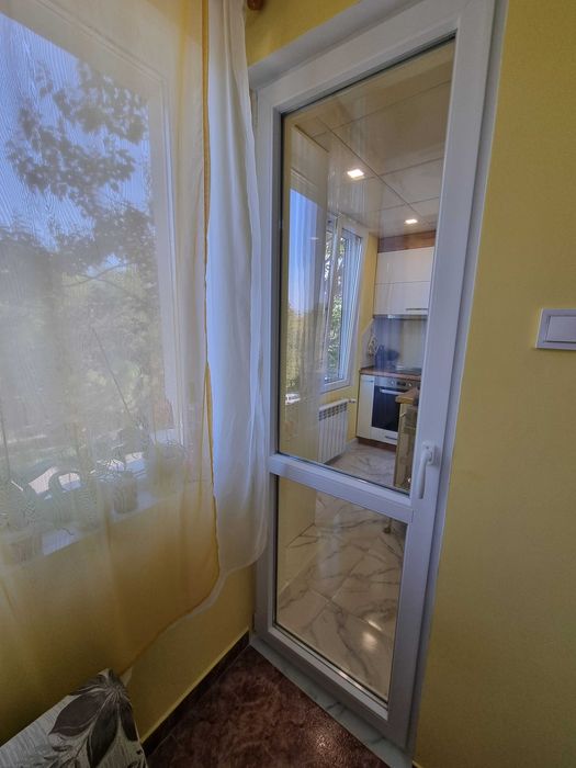 Дава се под наем Тристаен апартамент в Чирпан - 78 кв.м за 80000 € - Снимка #12