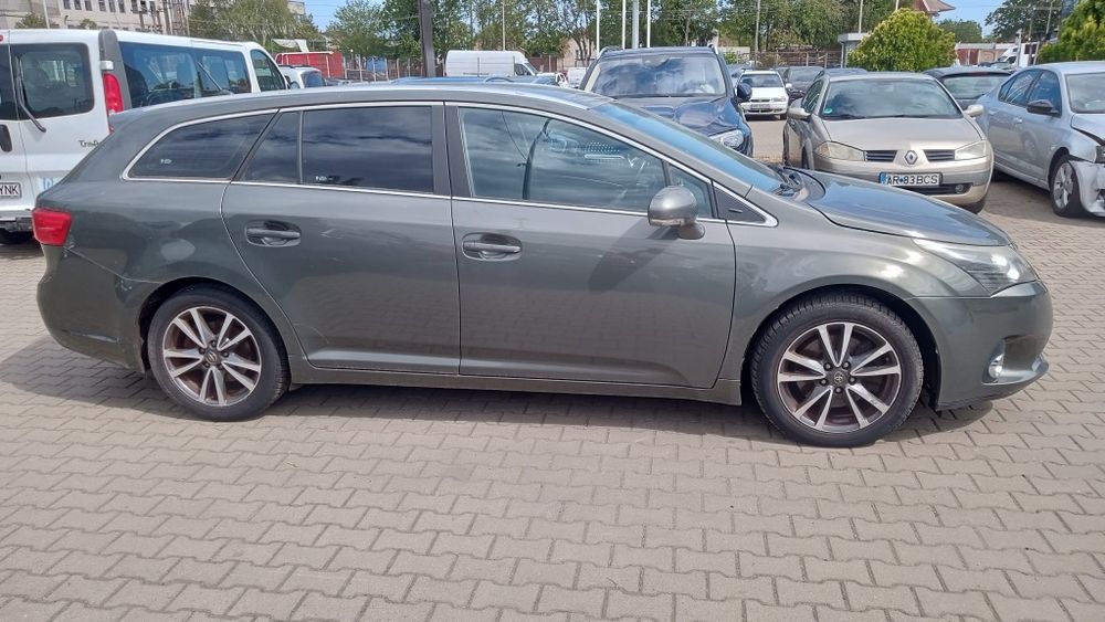 TOYOTA Avensis 2012 — imagine 3