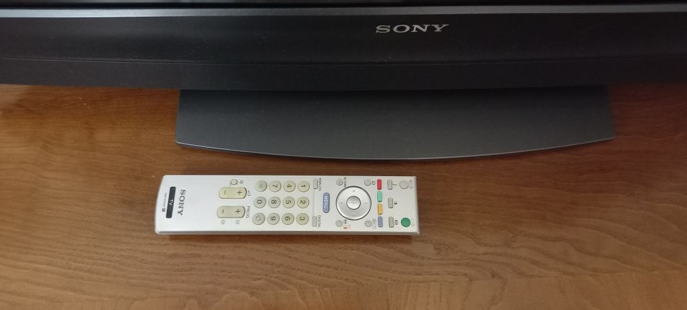 Телевизор SONY BRAVIA, диагональ 80 см
