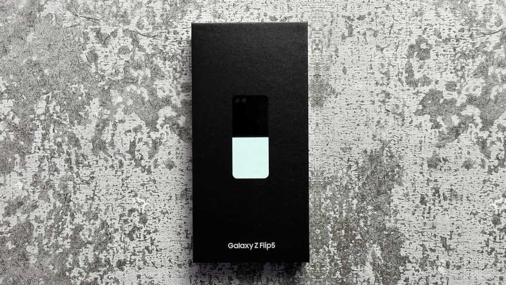 Нов! 2г. гаранция! Samsung Galaxy Z Flip5 F731 5G Dual 8GB RAM 256GB