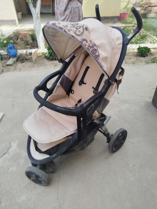 Детская коляска.