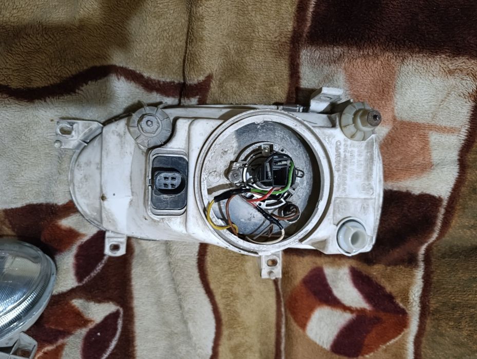 Фары  на Фольксваген гольф 3