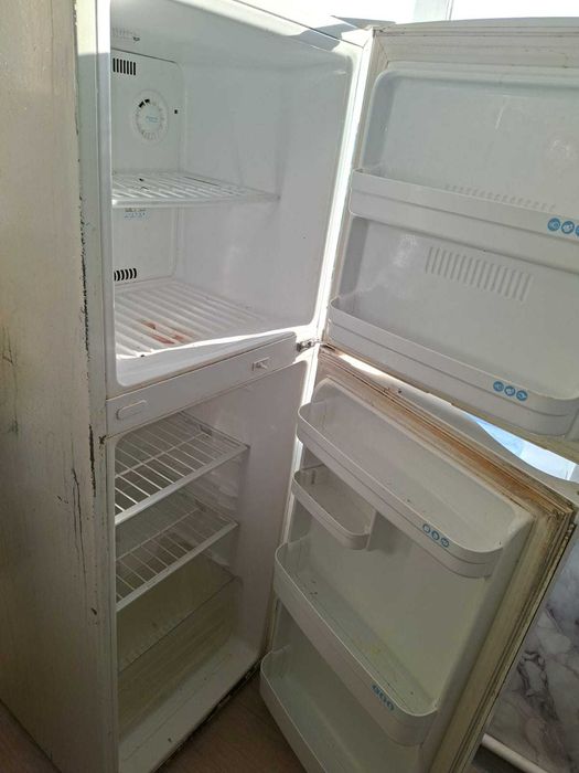 Продам холодильник рабочий