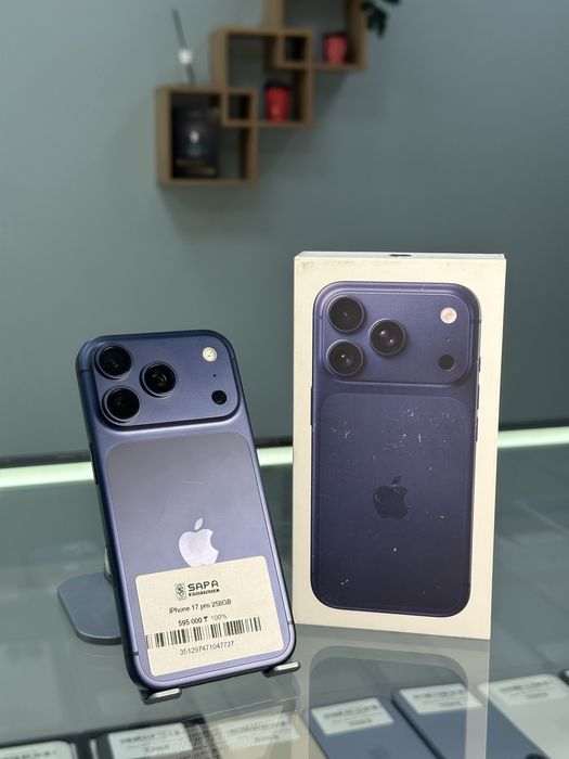 айфон 17 про синий 100%