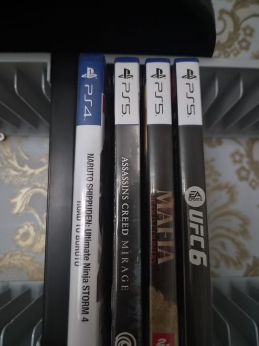 Ps5  дисководом и играми