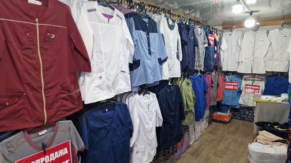 Продаю фартуки для продавцов, техничек.