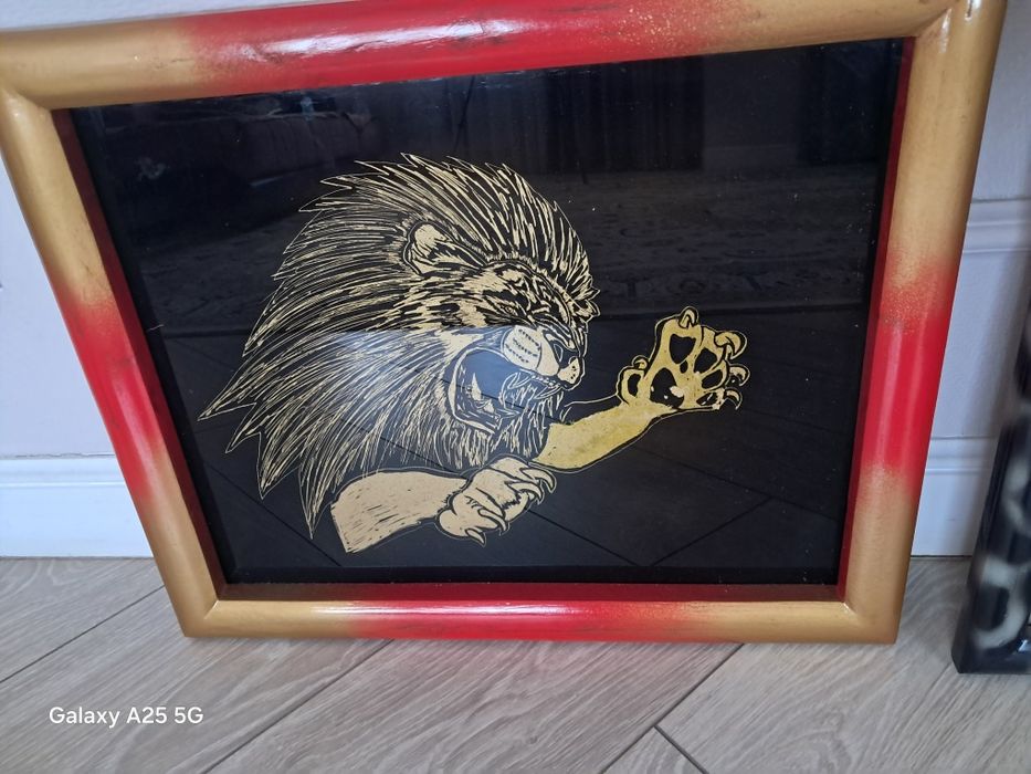 Картины продам в рамке.
