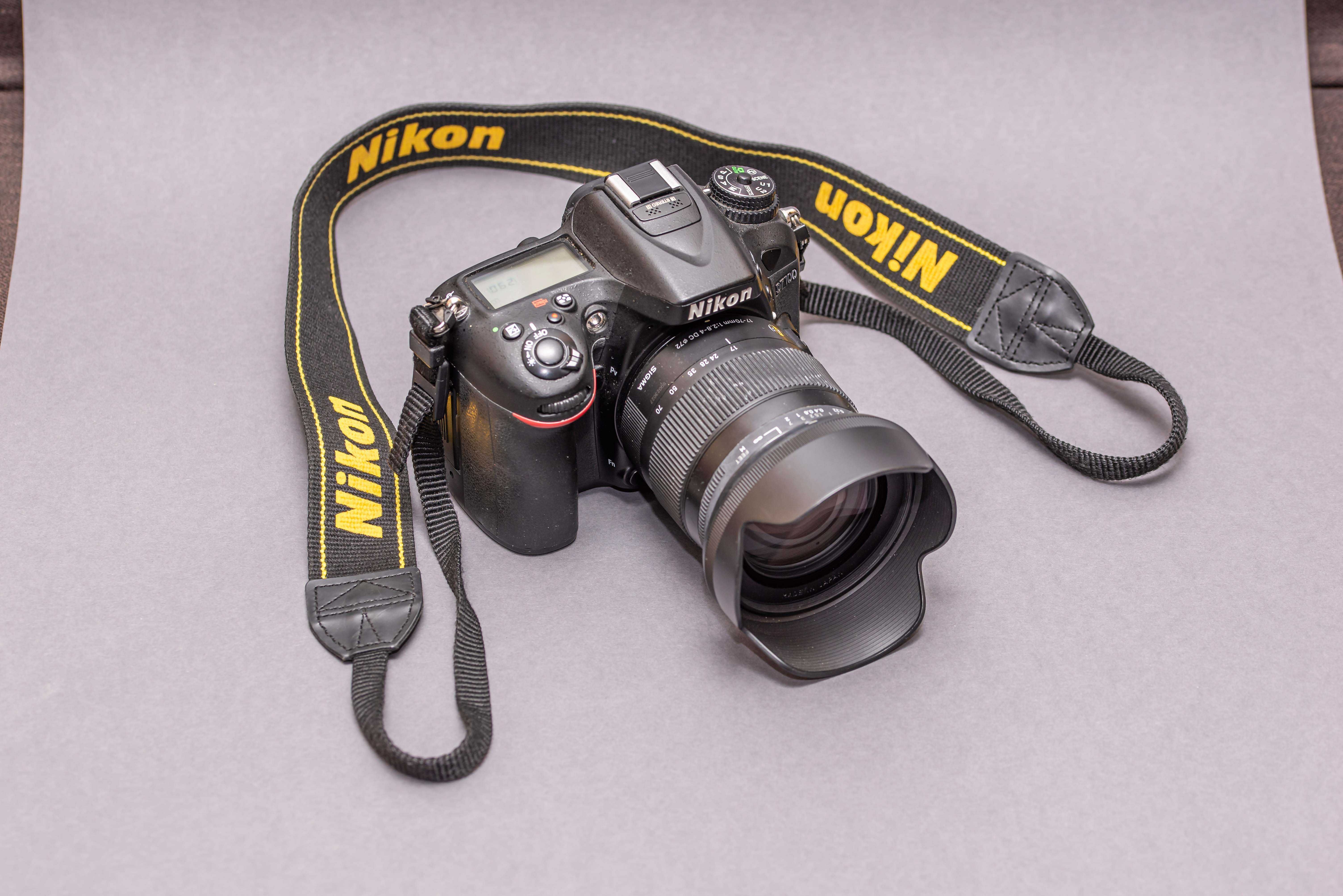Nikon D7100 sigma 17-70mm 1:2.8-4 DC 72-